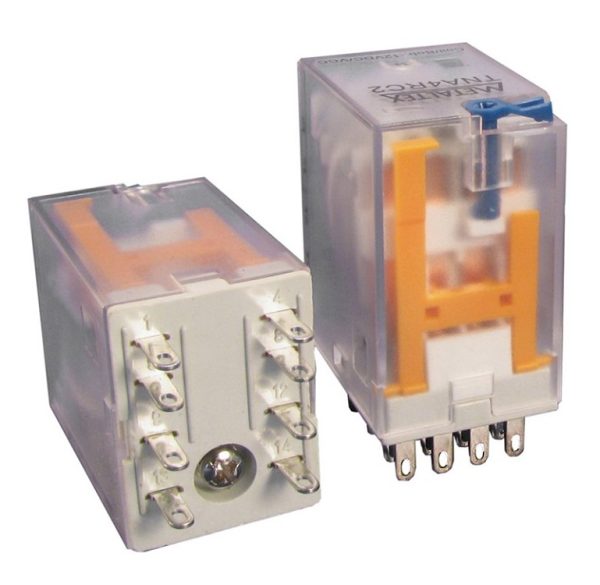 RELAY 4PDT 5A bobina: 630r 24Vdc c/led test