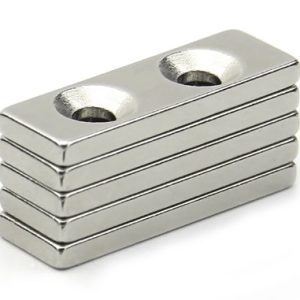 Imán neodimio rectangular 30x10x3mm con 2 orificios
